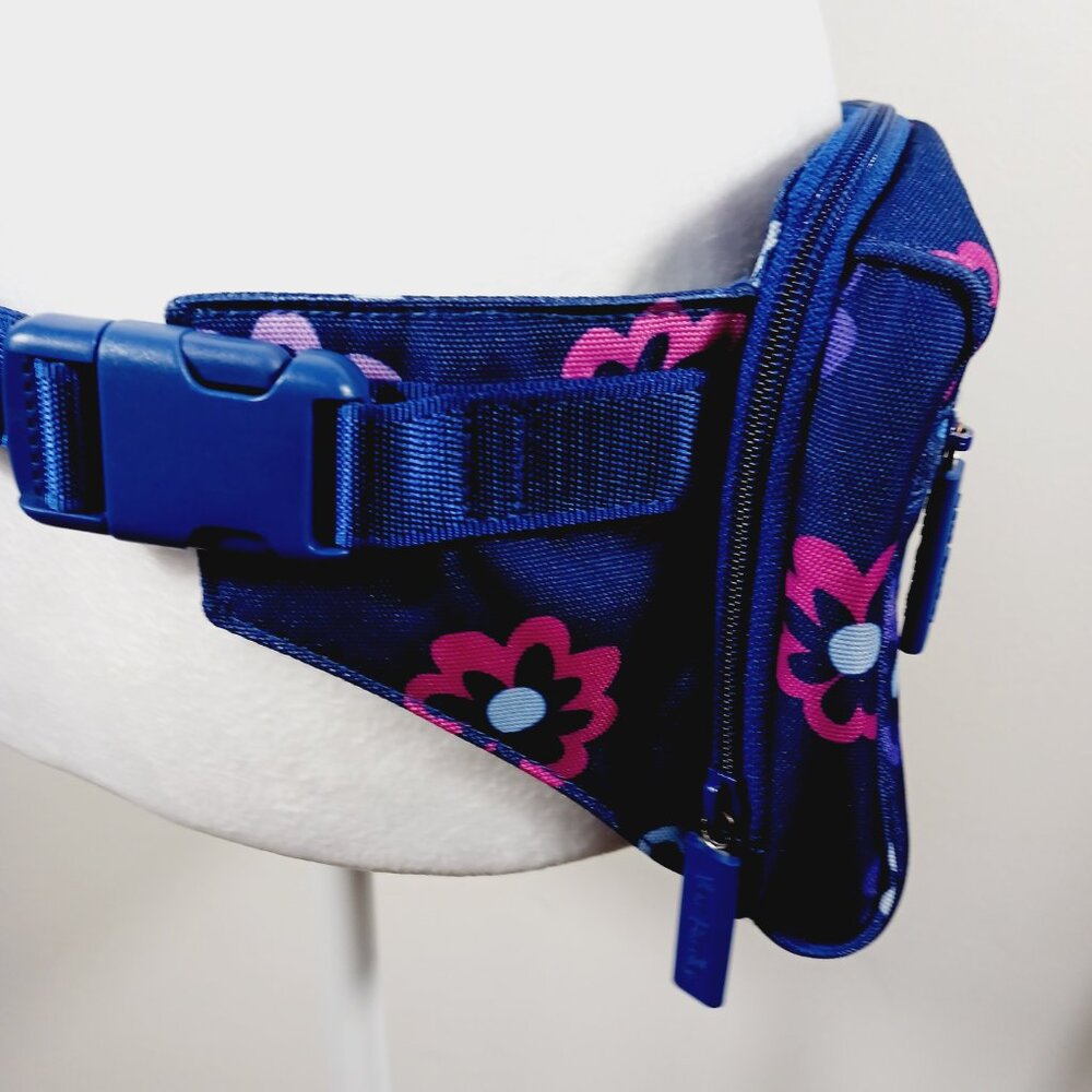Very Bradley Blue Flowered Belt Bag 7.5 " X 7" Ellie Flowers, Fanny Pack - Picture 4 of 15